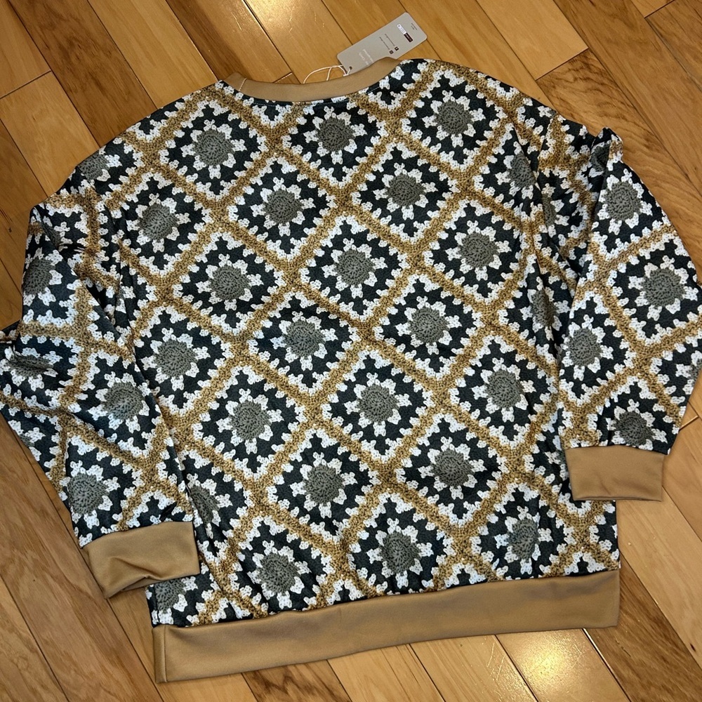 NWT Emery Rose Patterned Women’s Sweatshirt - Picture 9 of 10